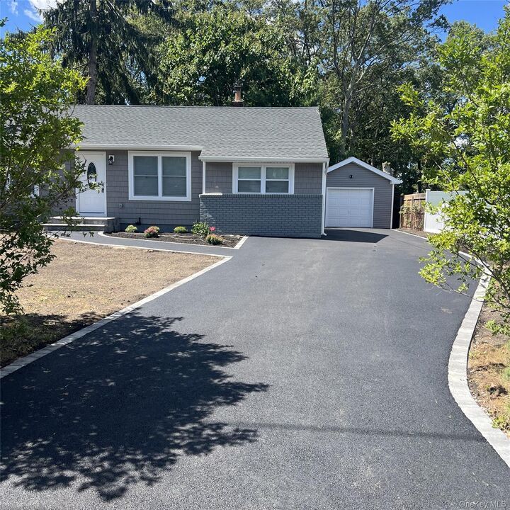 1140 Udall Road  Bay Shore NY 11706 photo