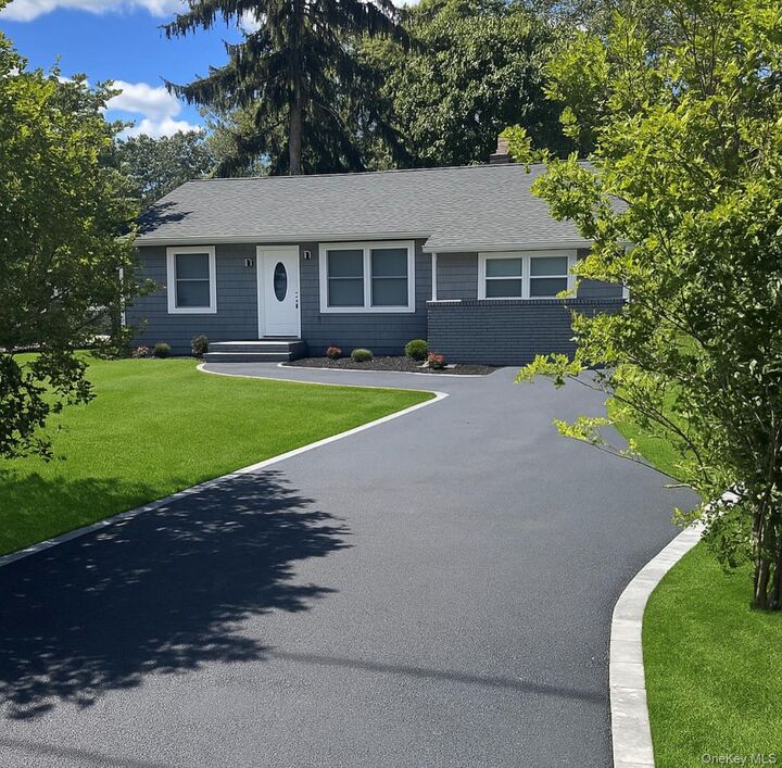 1140 Udall Road  Bay Shore NY 11706 photo