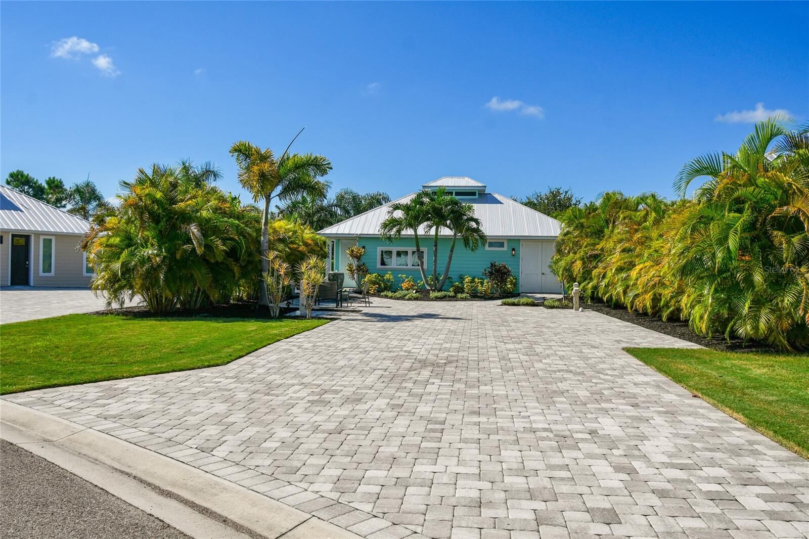 Property Photo: 8588 SW Sand Crane Circle FL 34269
