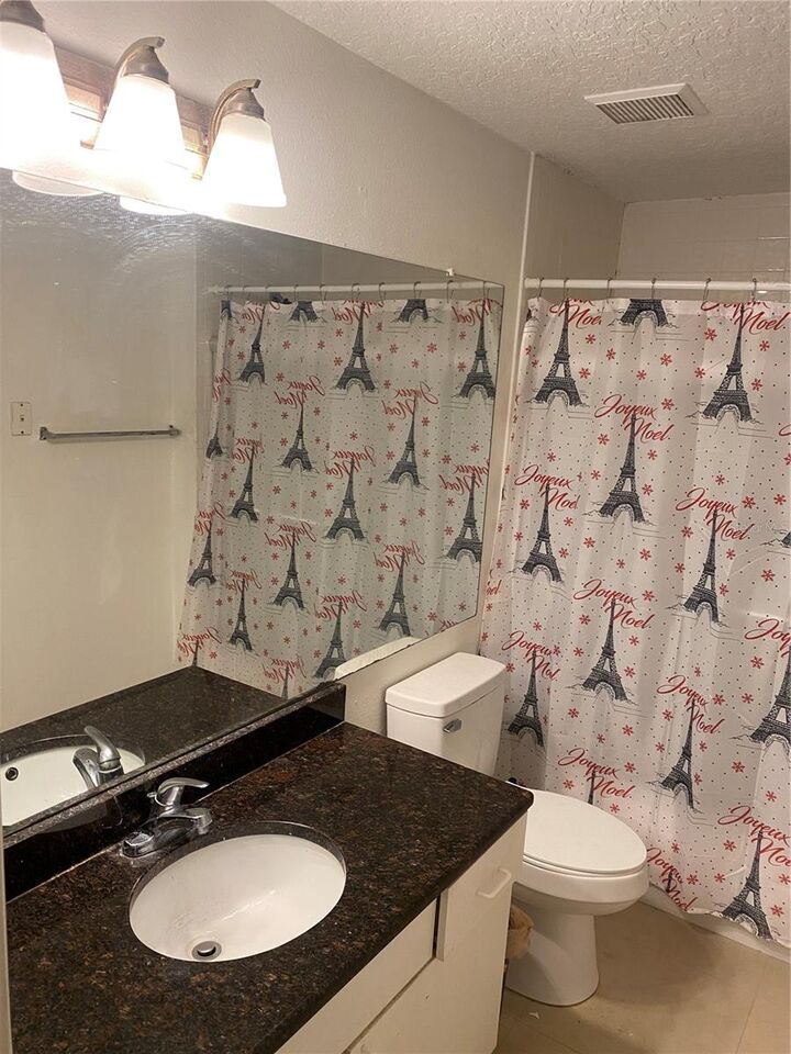 Property Photo:  5560 Metrowest Boulevard 10  FL 32811 
