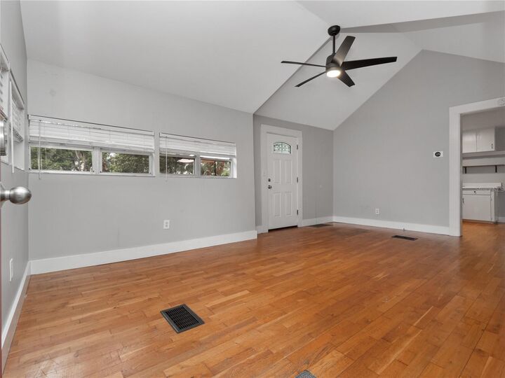 Property Photo:  1627 E Concord Street  FL 32803 