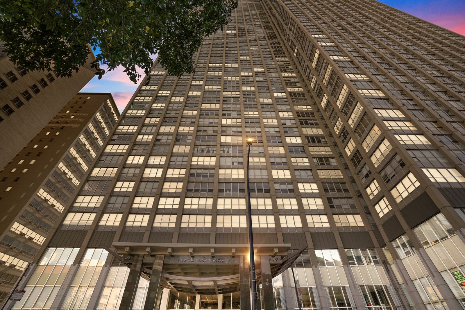 Property Photo:  655 W Irving Park Road 1708  IL 60613 