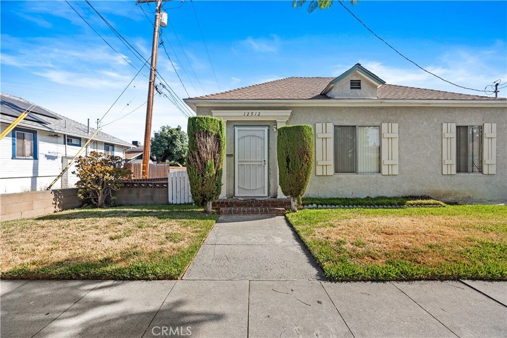 Property Photo:  12512 Broadway  CA 90601 