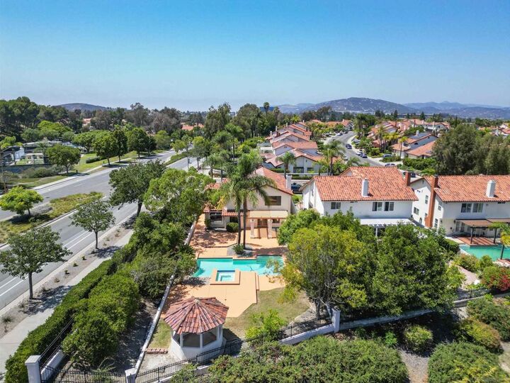 16205 Via Embeleso  San Diego CA 92128 photo