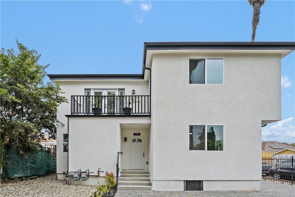 Property Photo: 759 E 25th Street CA 90011