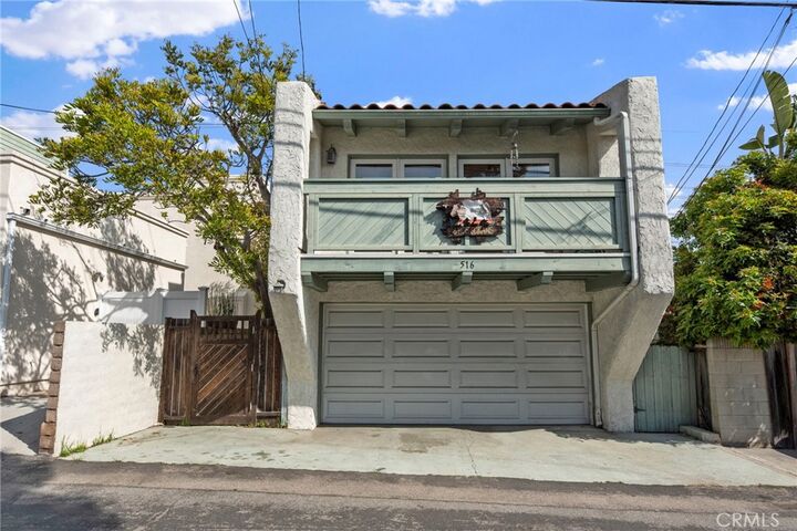 Property Photo: 516 Rosecrans Avenue CA 90266