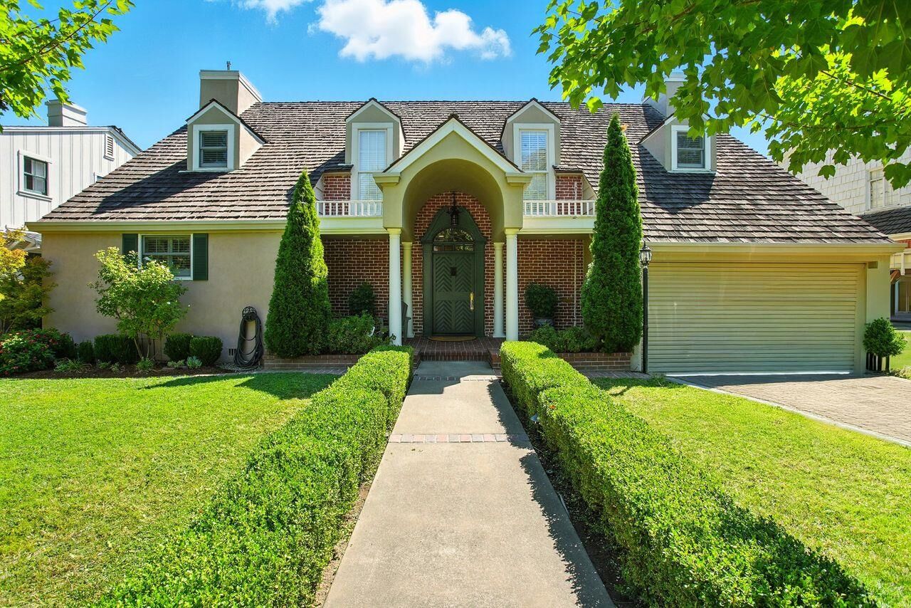 Property Photo:  3621 17th Street  CA 95818 