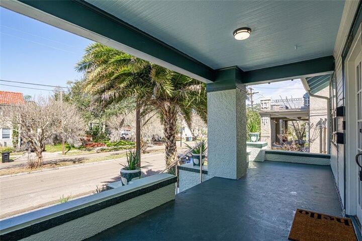 Property Photo:  2427 Broadway Street  LA 70125 