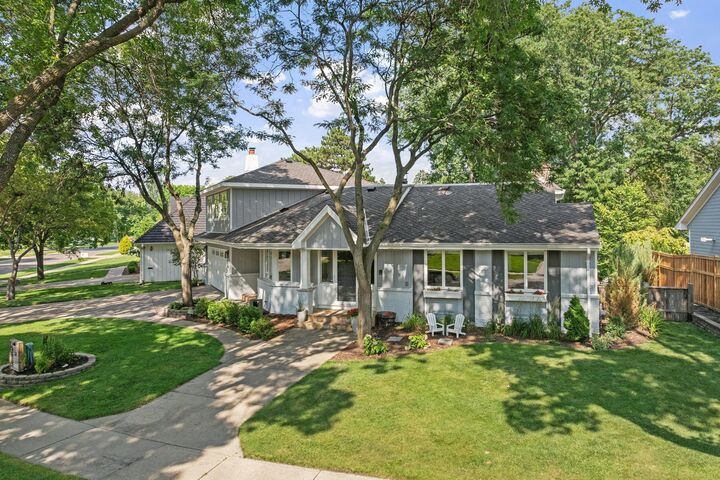 Property Photo: 5615 Woodcrest Drive MN 55424