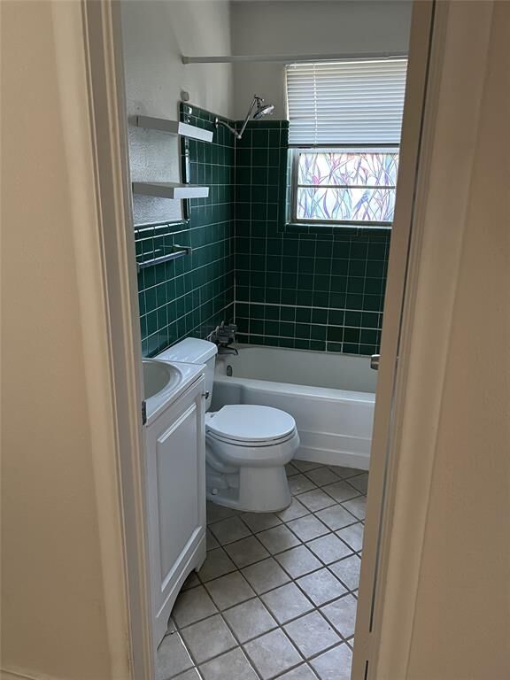 Property Photo: 6711 Ascot Lane TX 75214
