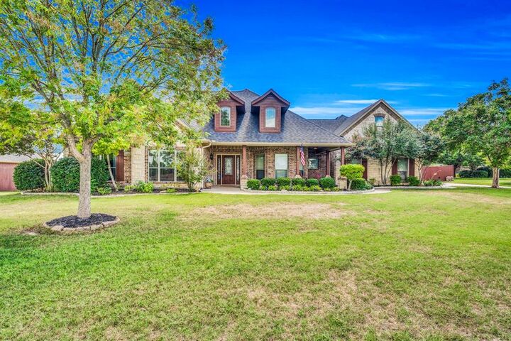 Property Photo: 3020 McCarver Drive TX 76065
