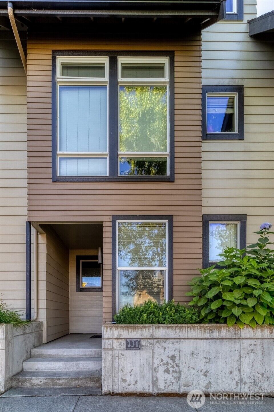 Property Photo:  231 W Sumach Street  WA 99362 