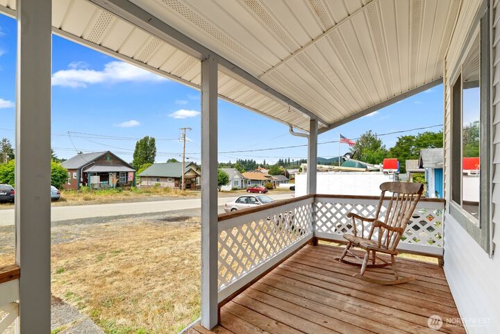 Property Photo: 422 S 2nd Street WA 98557