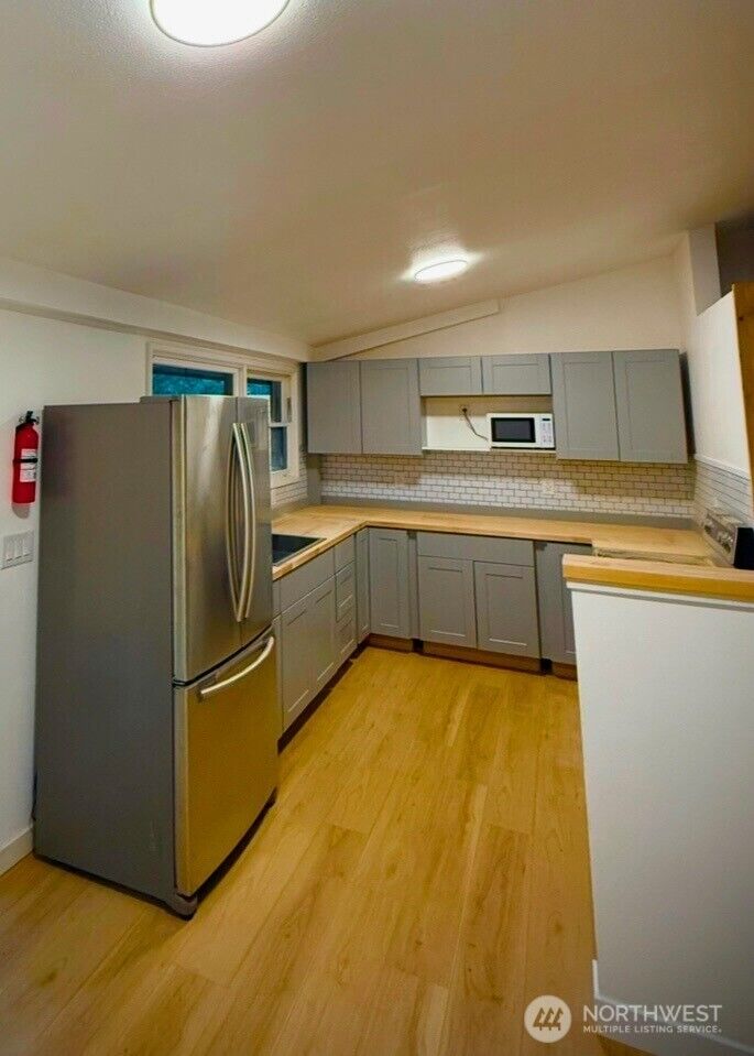 Property Photo: 123 199th Street Dr WA 98148