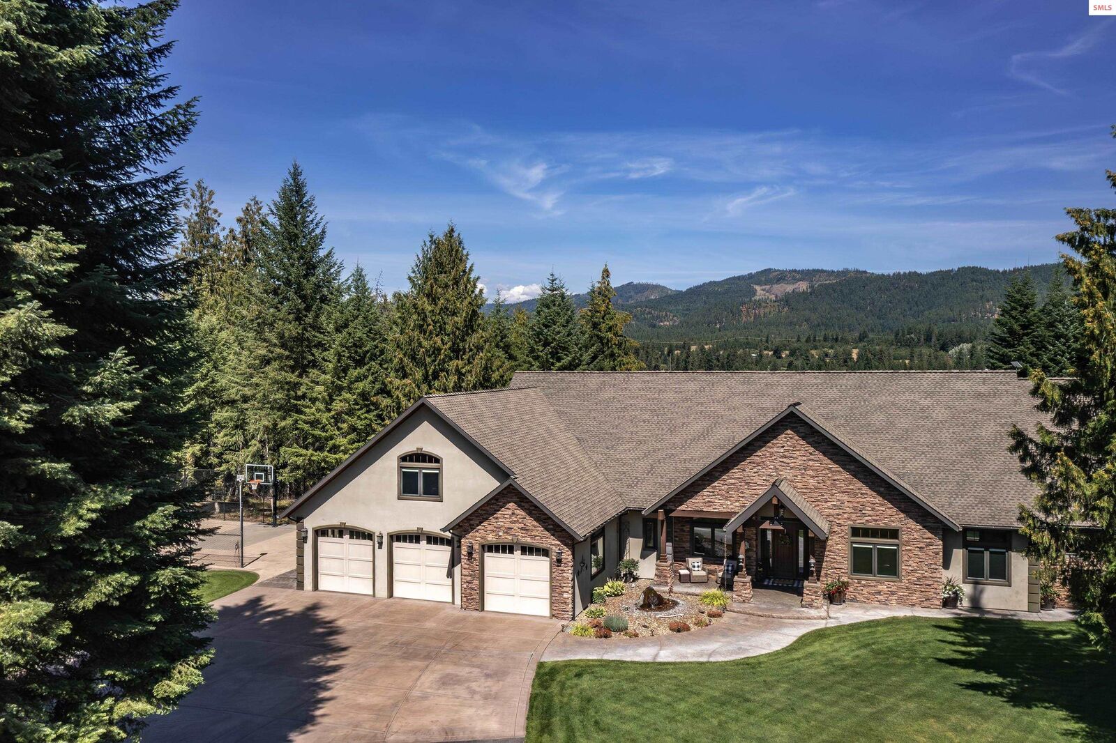 Property Photo:  3951 Old Priest River Road  ID 83856 