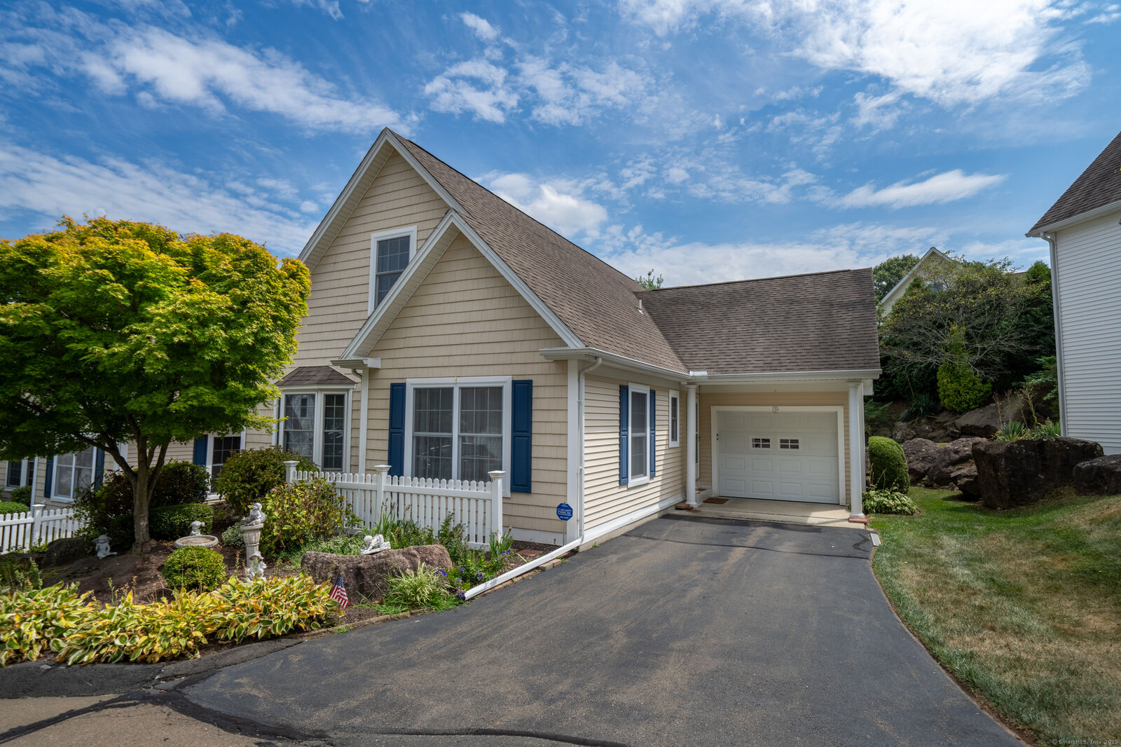 Property Photo:  131 Allison Way 131  CT 06512 