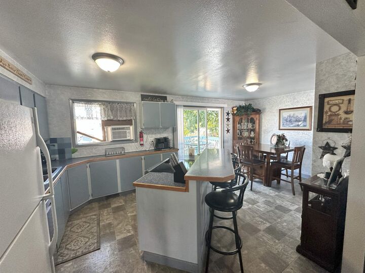 Property Photo:  1807 E Liberty Ave  WA 99207 
