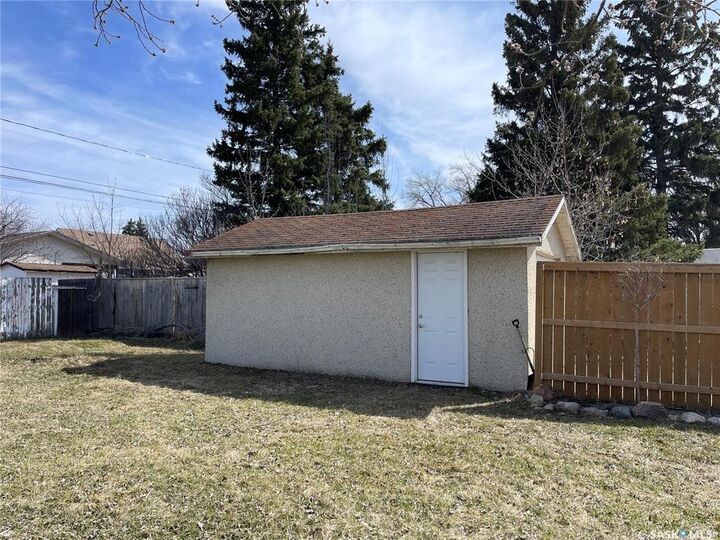 Photo de la propriété:  1432 105th Street  SK S9A 1T3 