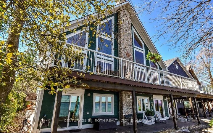 Property Photo: 3931 Menoke Beach Road ON L3V 0T9