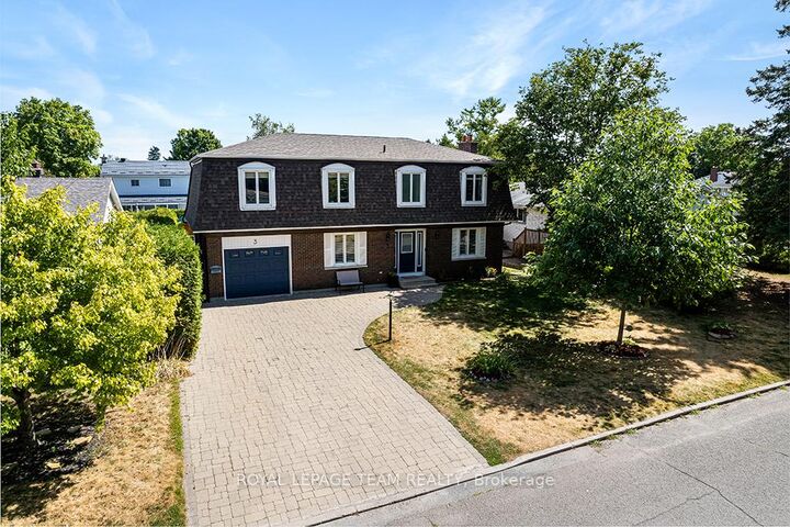 Property Photo:  3 Roberta Crescent  ON K2J 1G5 