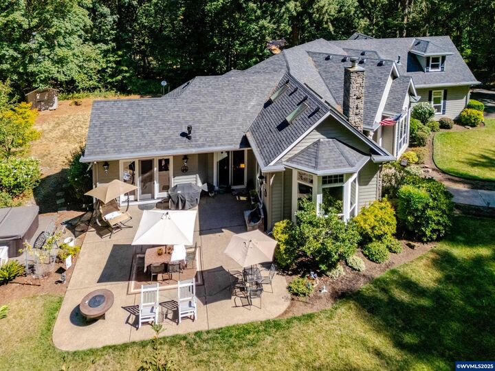 Property Photo: 4598 Grand Fir Ln S OR 97302