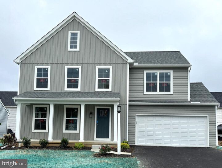 Property Photo:  43 Old Orchard Road  PA 17579 