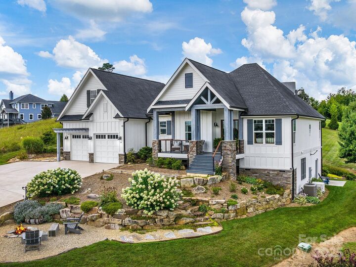 Property Photo: 11 Gracie Lane NC 28787