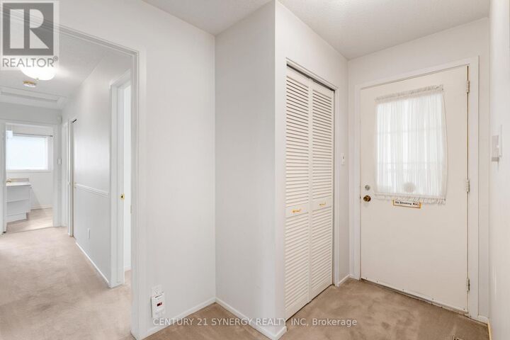 Property Photo:  27 Midland Crescent  ON K2H 8N2 