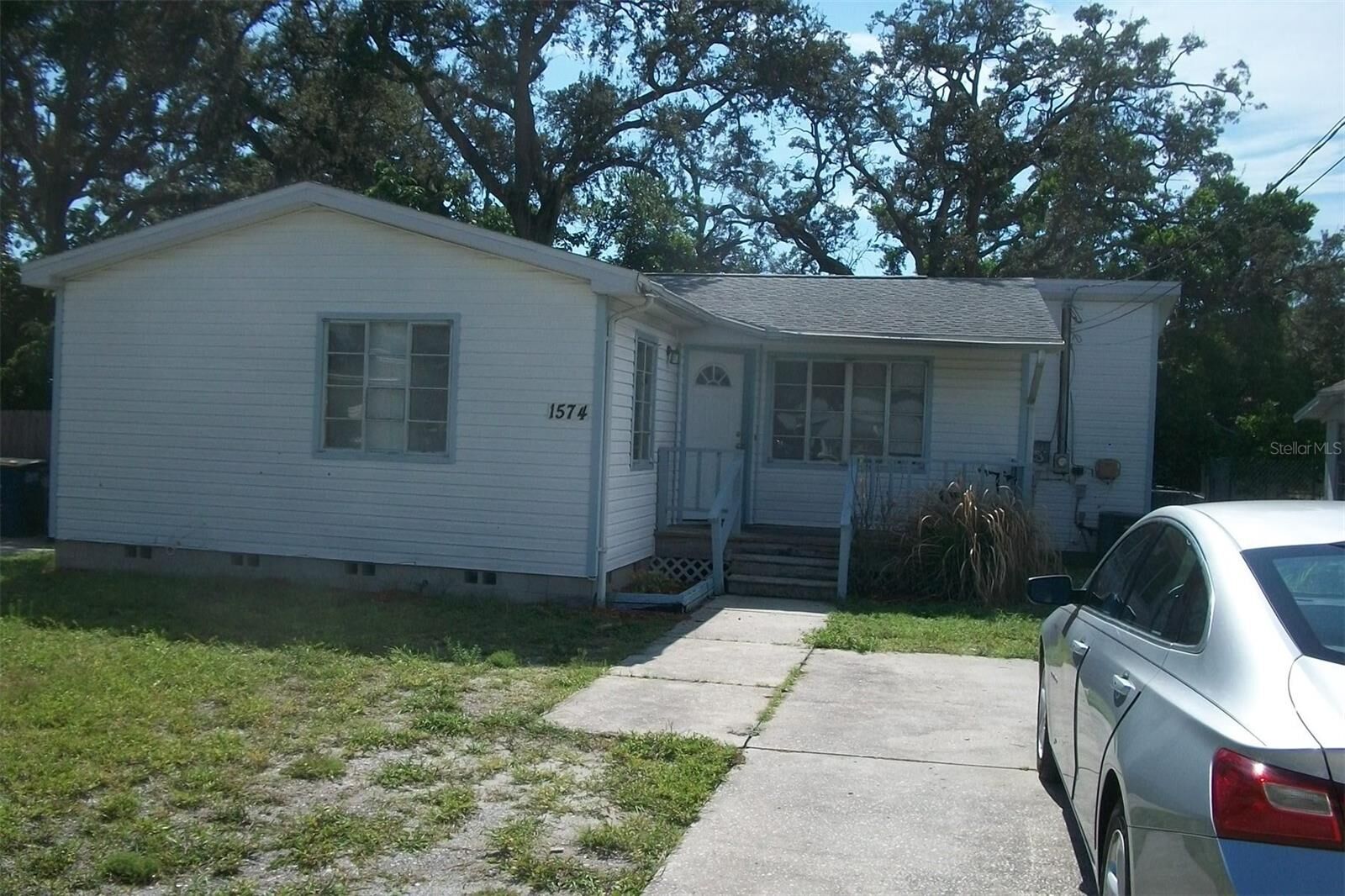 Property Photo:  1574 S Madison Avenue  FL 33756 
