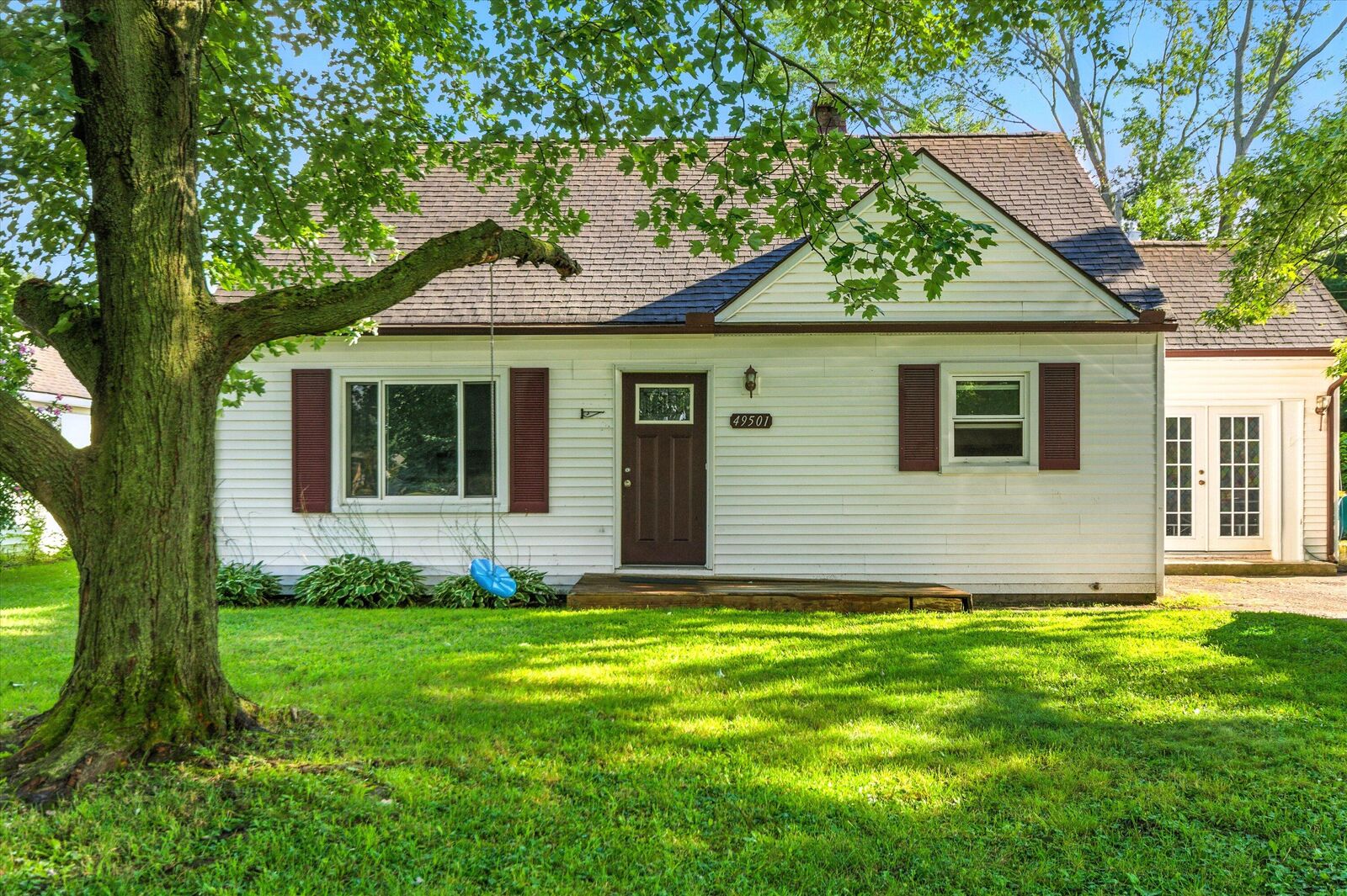 Property Photo:  49501 W Huron River Drive  MI 48111 