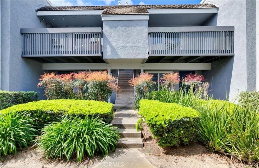 Property Photo:  31 Firwood  CA 92604 