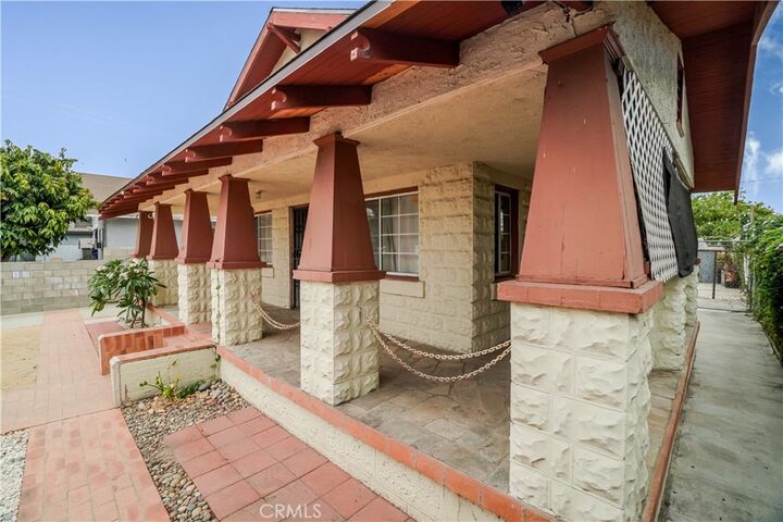 Property Photo:  427 N Hicks Avenue  CA 90063 