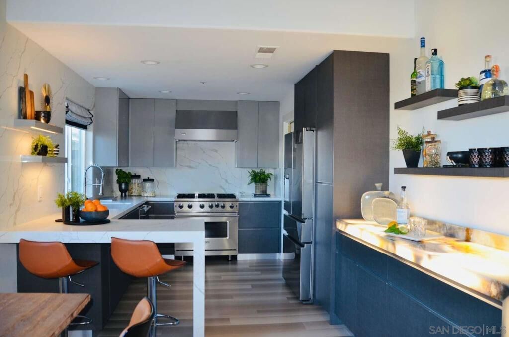 Property Photo: 171 E 18th Street C1 CA 92627