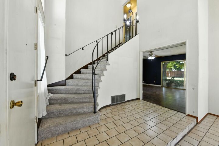 Property Photo: 7726 Cotswald Way CA 95610