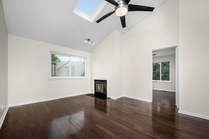 721 Barlin Ct  Nashville TN 37221 photo