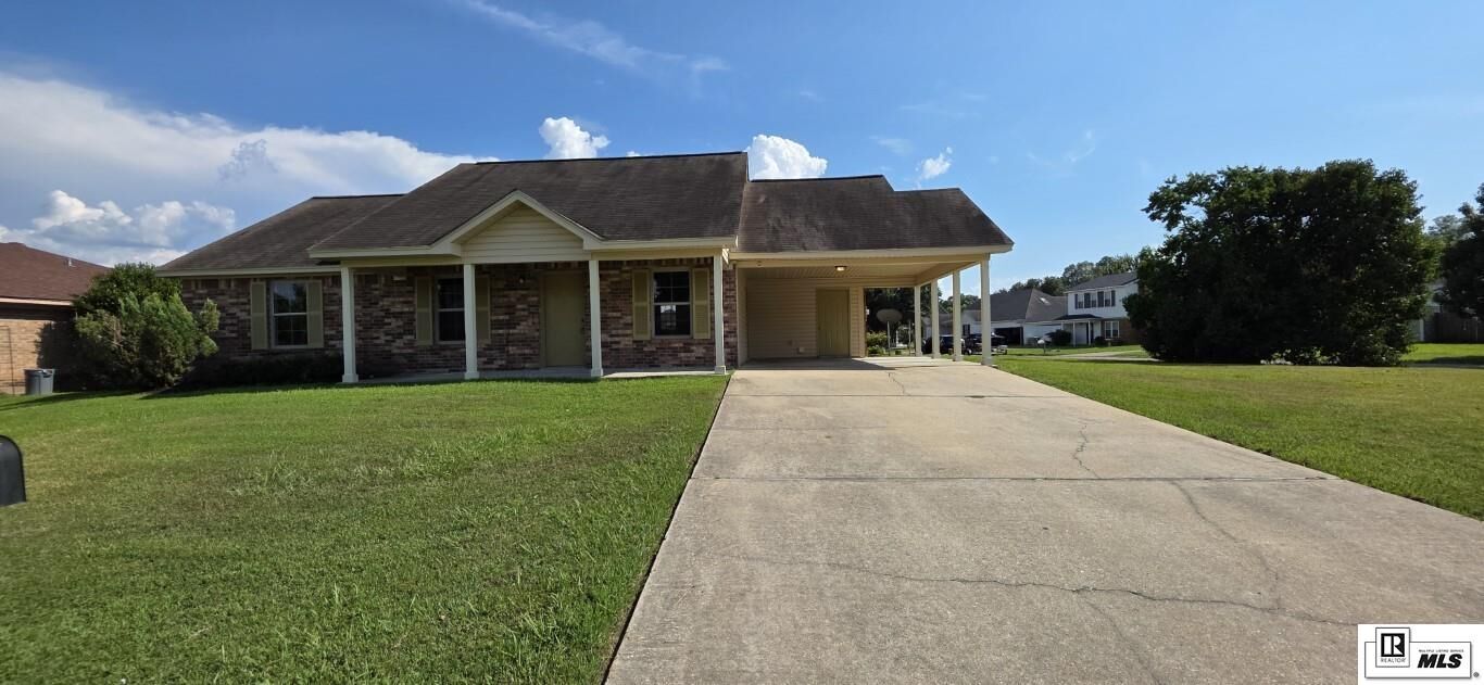 Property Photo: 2 Cypress Drive LA 71203