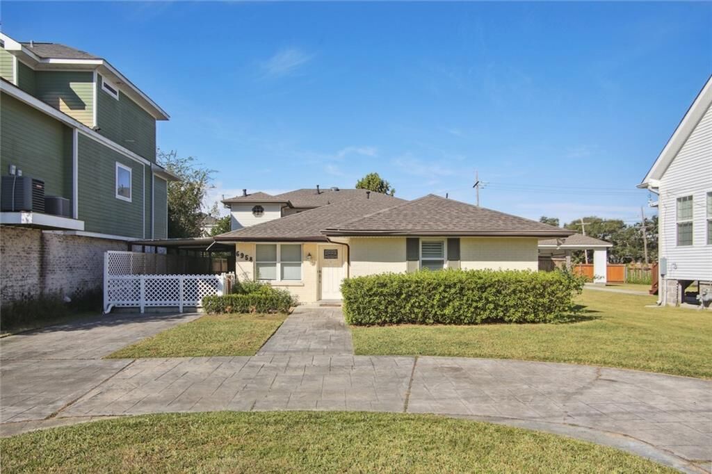 Property Photo: 6958 Orleans Avenue B LA 70124