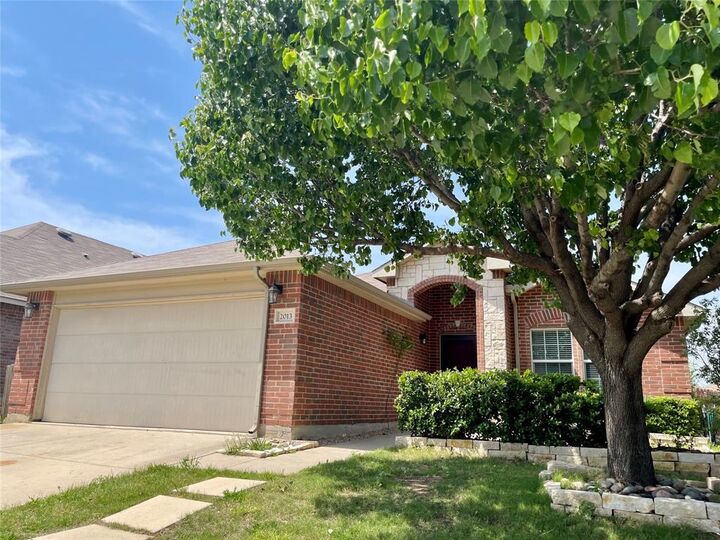 2013 Finch Cove  Aubrey TX 76227 photo