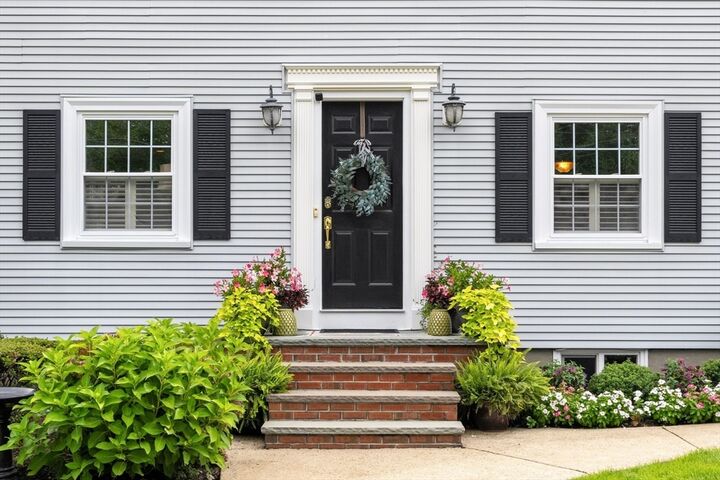Property Photo:  4 Joyce Rd  MA 02474 