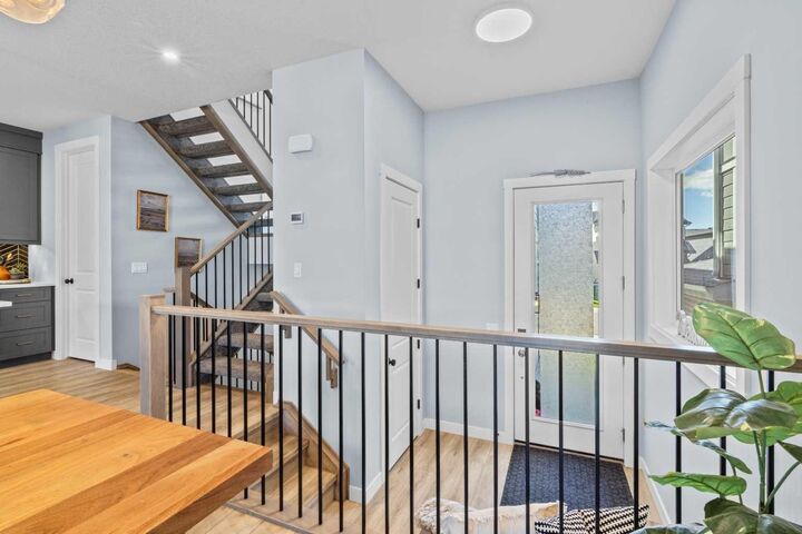 Photo de la propriété:  20 Rowley Rise NW  AB T3L 0G8 