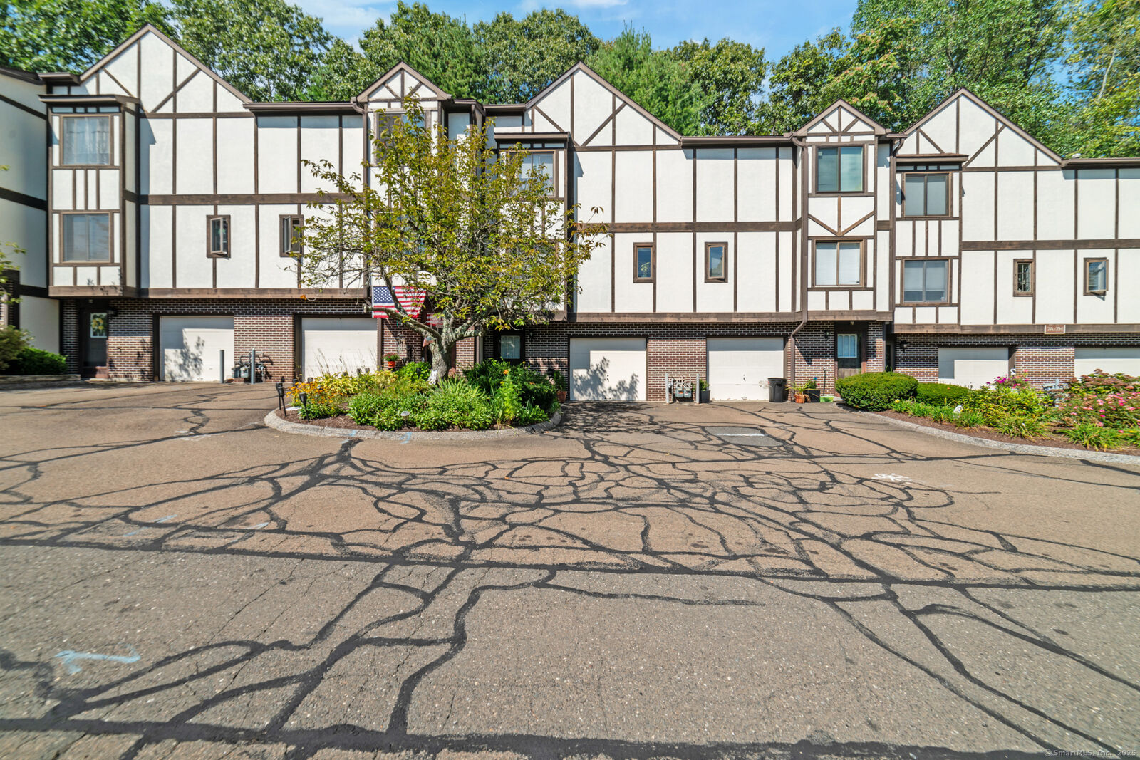 Property Photo:  204 New Haven Avenue 7E  CT 06418 