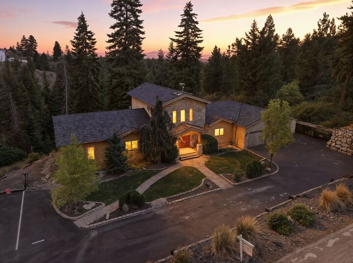 10505 E Grouse Mountain Ln  Spokane WA 99206 photo