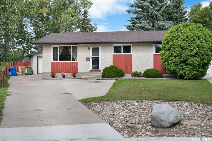 762 Bard Crescent N  Regina SK S4X 2K5 photo