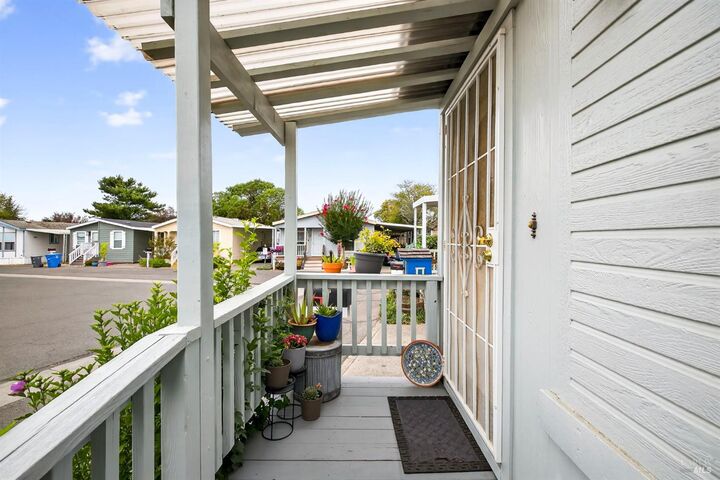 Property Photo:  38 Wayside Drive  CA 95407 