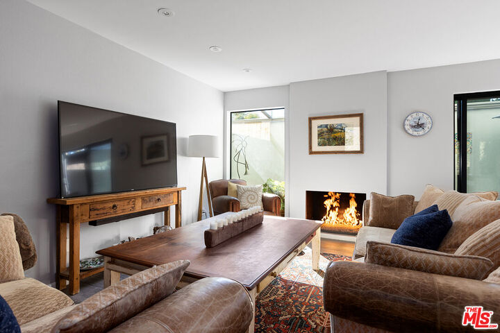 Property Photo:  6200 Tapia Dr  CA 90265 