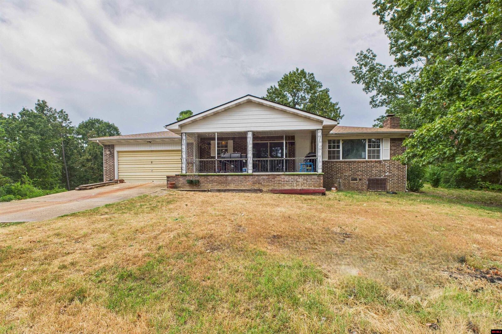 Property Photo: 6 Valley View Place AR 72653