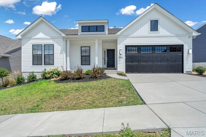 Property Photo:  845 Kingston Hills Court  MO 63026