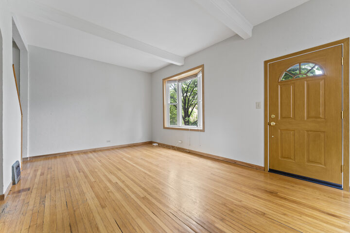 Property Photo:  314 Custer Avenue  IL 60202 