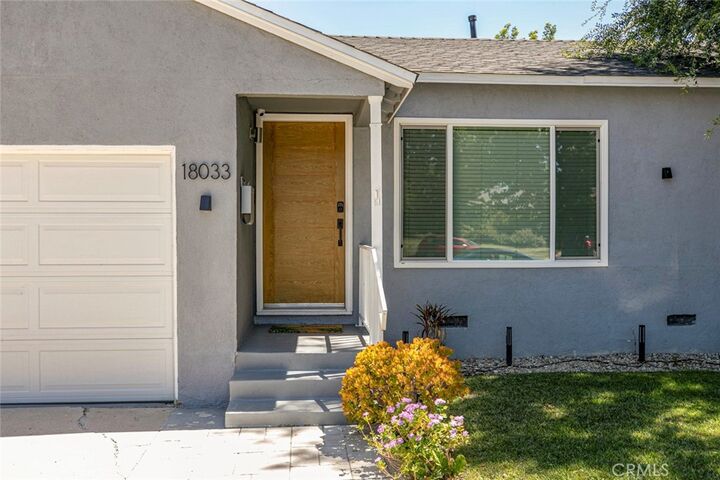 Property Photo: 18033 Duncan Street CA 91316