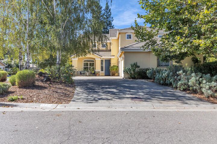 Property Photo: 4228 Dogwood Place CA 95618